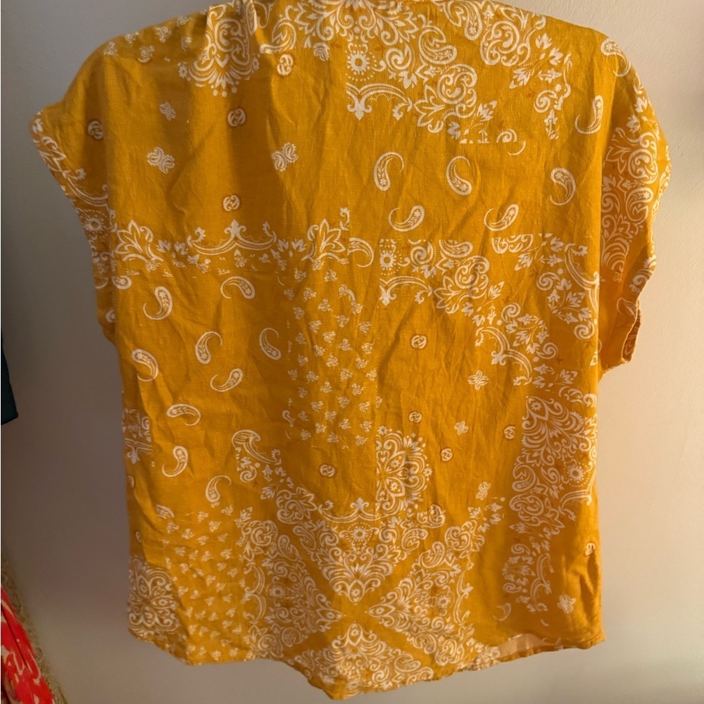 C&C California Yellow Paisley Button Down Shirt - Picture 2 of 3